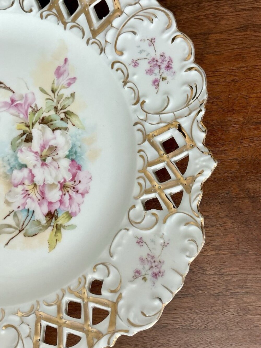 Antique Pierced Porcelain Plate Apple Blossom Floral Gold Gilt 10in - Picture 14 of 16